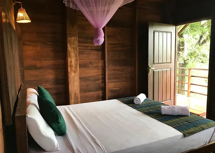 Chena Huts Eco Resort