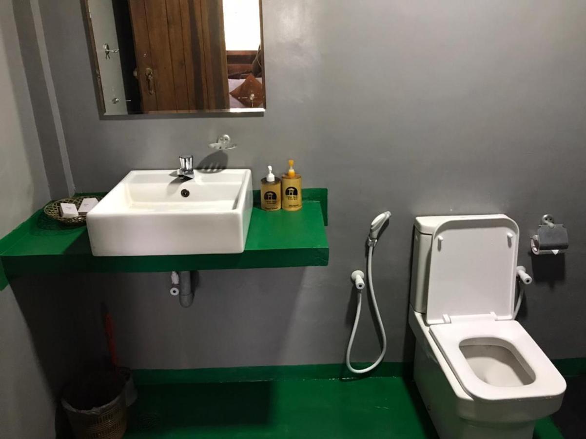 Chena Huts Eco Resort Sigiriya